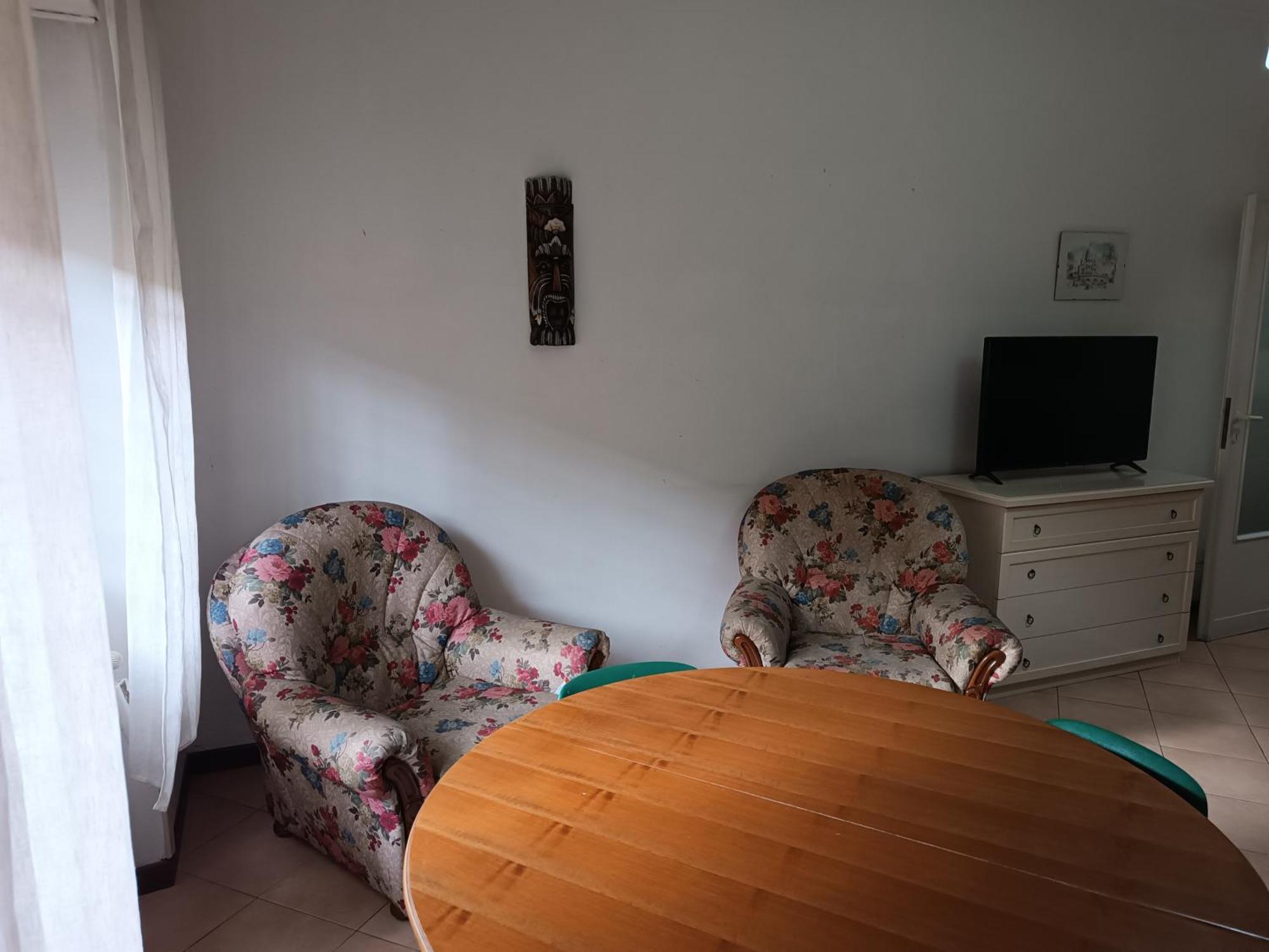 Appartamento Per 4 In Via Tiburtina, Wi-Fi, Metro B E Bus Per Il Centro E La Sapienza Rom Exteriör bild